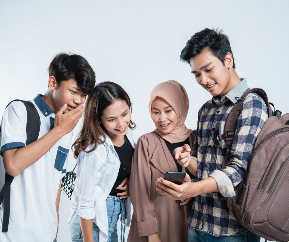 habitudes et usages des  jeunes sur les réseaux sociaux 