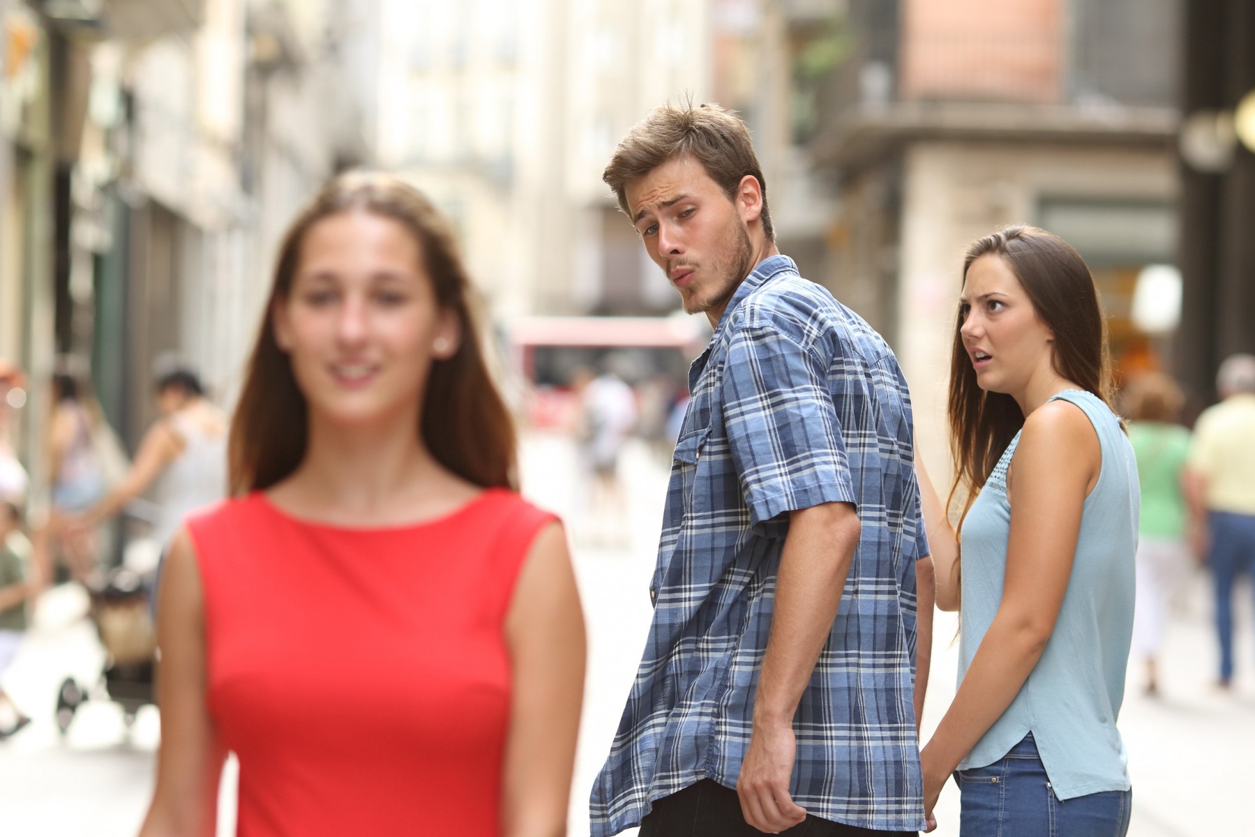 distracted boyfriend, le mème de l'été -  Marseille